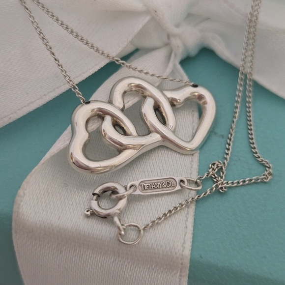 Tiffany & Co Triple Heart 16" Necklace - Picture 3 of 6